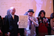 太田垣は「ガンダム サンダーボルト」の宣伝イラストを執筆。