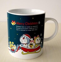 ショップで購入できるマグカップ。