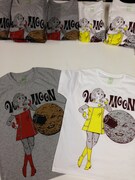 ヴィレッジヴァンガード渋谷宇田川店とダイバーシティ東京プラザで販売しているTシャツ。