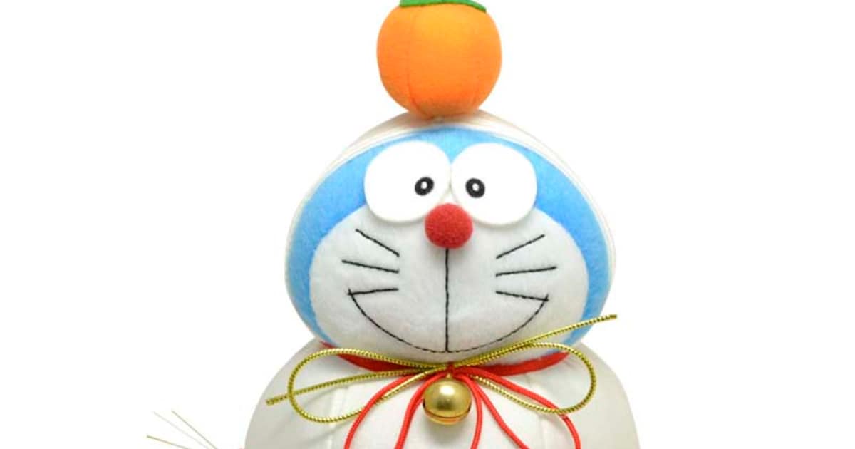 ドラえもん鏡餅でお正月準備！みかん付きフードは着脱可能 - コミック 