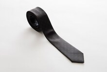 「ワンピース サンジ ネクタイ」(C)尾田栄一郎／集英社・フジテレビ・東映アニメーション