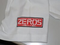 オリジナルTシャツの左袖。