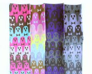 「だんなモブレギンス」の全4種類。左の2着がマルチカラータイプ、右の2着がモノトーンタイプ。いずれも価格は3800円。