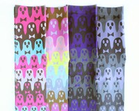 「だんなモブレギンス」の全4種類。左の2着がマルチカラータイプ、右の2着がモノトーンタイプ。いずれも価格は3800円。