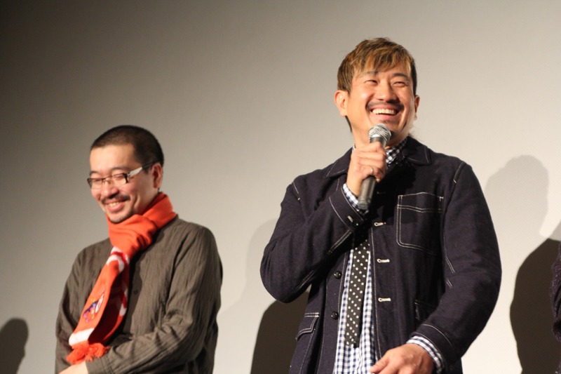 （左から）高橋敦史監督、木内秀信。