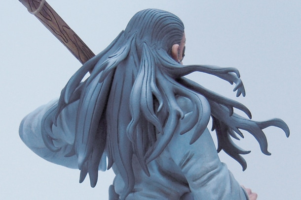 織田信長のフィギュア。(C)平野耕太 少年画報社