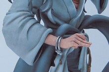 織田信長のフィギュア。(C)平野耕太 少年画報社