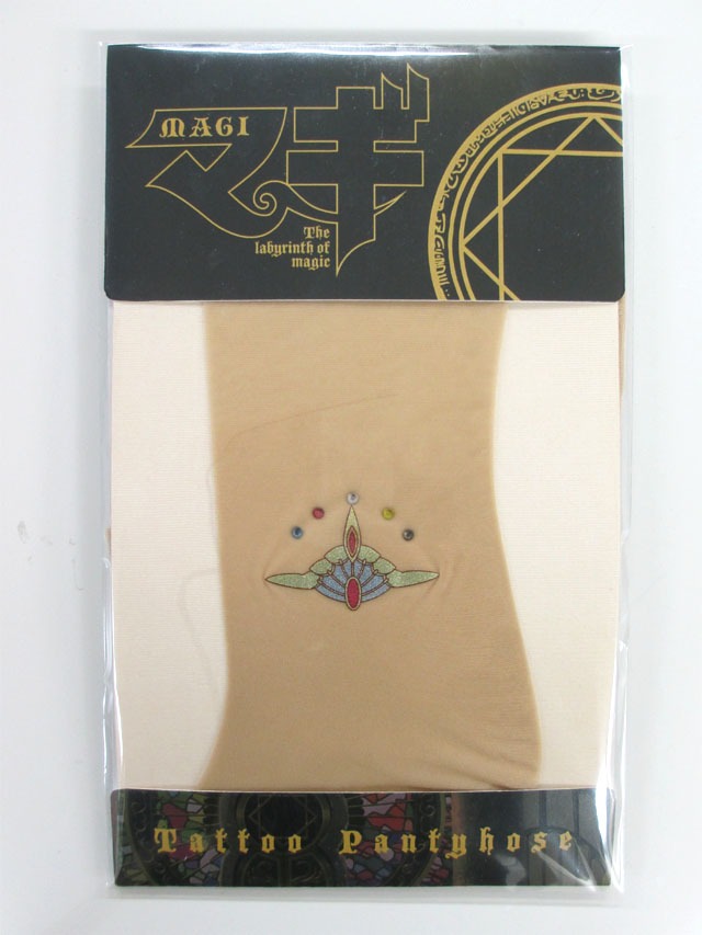 「『マギ』福助コラボタトゥーストッキング」のパッケージ。(C)大高忍／小学館・マギ製作委員会・MBS