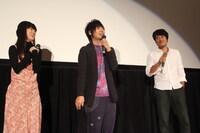 （左から）釘宮理恵、岡本信彦、藤原啓治。