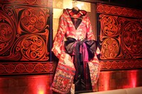 ドラマで実際に使用された、侑子の衣装。