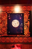 ドラマで実際に使用された水盆。