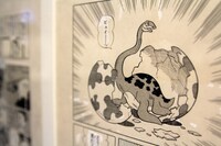 「大長編ドラえもん」より「のび太の恐竜」の1シーン。ピー助が生まれるシーンの原画も会場で見られる。(C)Fujiko-Pro