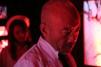 「CLAMPドラマ ホリック xxxHOLiC」より、医師の姿をしたアヤカシ役の竹中直人。(C)2013 WOWOW (C)2013 CLAMP/講談社