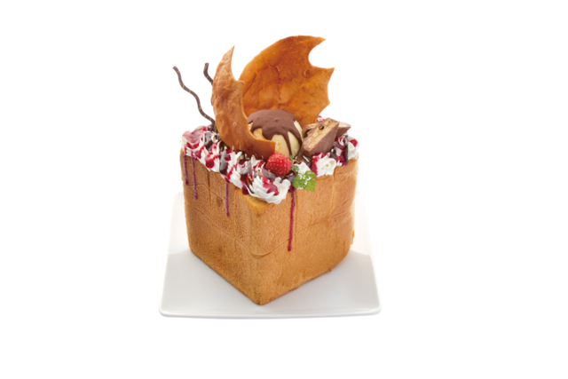 カラオケパセラで販売中の「白い鷹グリフィスの転生ハニトー　闇の翼フェムト降臨」。白の鷹が黒く染まって行く様をバニラアイスとチョコシェルで表現。さらにベヘリットに見立てたイチゴもトッピングし、流れる鮮血をフランボワーズのソースで再現した。900円。（c）三浦建太郎（スタジオ我画）・白泉社/BERSERK FILM PARTNERS