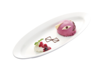 カラオケパセラで販売中の「真紅のベヘリットのムース～すべては因果の流れの中に～」。カシスを使用したムース。中にはフランボワーズを使用したソースをが入り、血の涙をイメージ。皿に書かれた模様は生贄の烙印。630円。（c）三浦建太郎（スタジオ我画）・白泉社/BERSERK FILM PARTNERS