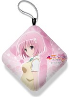 「『To LOVEる-とらぶる-ダークネス』ぷにぷにうで枕・モモ」ウラ面。(C)矢吹健太朗・長谷見沙貴／集英社・とらぶるダークネス製作委員会