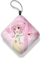 「『To LOVEる-とらぶる-ダークネス』ぷにぷにうで枕・ナナ」ウラ面。(C)矢吹健太朗・長谷見沙貴／集英社・とらぶるダークネス製作委員会