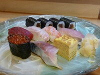 「寿司ガールセット」の一例。