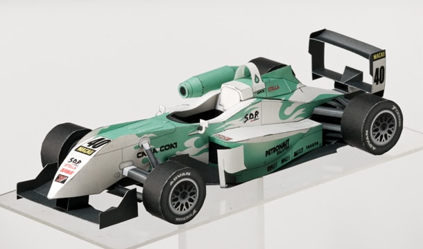 ペーパークラフトの完成品。※写真は製作途中のイメージ見本です。実物とは若干異なる場合があります。(C)masahito soda/kodansha