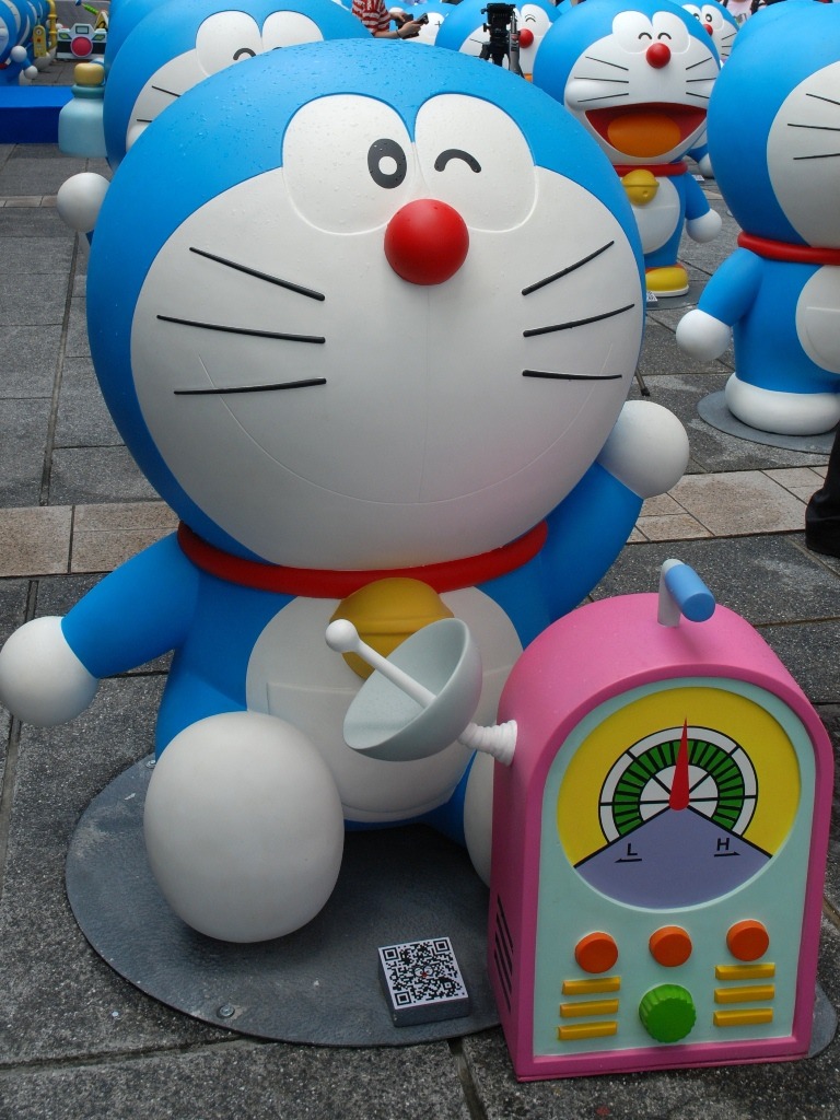 ドラえもんフィギュア展示イメージ。(C)藤子プロ・小学館・テレビ朝日・シンエイ・ADK