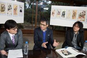 「美術のゲノム 甦る幻の写楽！～江戸歌舞伎とヒット仕掛け人の秘密～」収録時に行われたインタビューの様子。