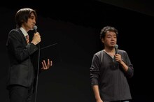 （左から）吉田アナウンサー、長濱博史監督。