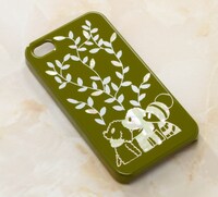 「らでんiPhoneケース（4/4S対応） 苔色」 OCHIBISAN (c) MOYOCO ANNO