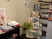 2012年3月に同じく根津で行われた展示会の様子 OCHIBISAN (c) MOYOCO ANNO