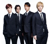 CRUDE PLAYを演じる4名。左から大野薫役の水田航生、篠原心也役の窪田正孝、矢崎哲平役の浅香航大、坂口瞬役の三浦翔平。