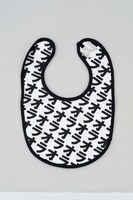 「ロンパース＆スタイ（空条承太郎）」のスタイ。(C)荒木飛呂彦＆LUCKY LAND COMMUNICATIONS／集英社