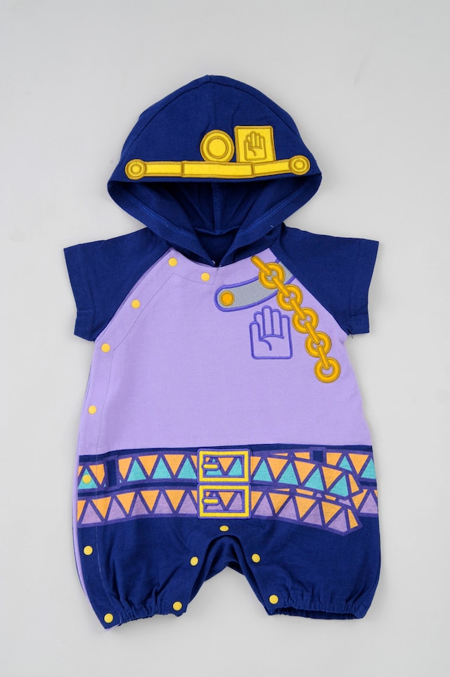 「ロンパース＆スタイ（空条承太郎）」のロンパース。(C)荒木飛呂彦＆LUCKY LAND COMMUNICATIONS／集英社