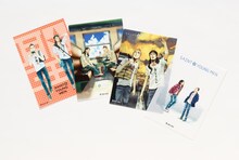 5等のクリアファイルの一部。2枚組が全4種類用意されている。(C)中村光/講談社