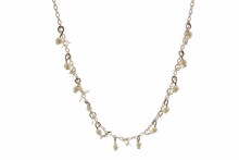 「マギ 白ルフ ネックレス」(C)大高忍／小学館・マギ製作委員会・MBS