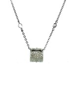 「マギ シルバーペンダント シンドバッド」(C)大高忍／小学館・マギ製作委員会・MBS