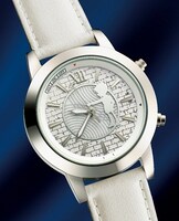 映画「名探偵コナン 絶海の探偵（プライベート・アイ）」登場の腕時計「絶海の時刻（とき）」 (C)青山剛昌／小学館・読売テレビ・TMS 1996 (C)2013 青山剛昌／名探偵コナン製作委員会