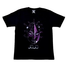 「石仮面」ブラック。（c）荒木飛呂彦／集英社・ジョジョの奇妙な冒険製作委員会