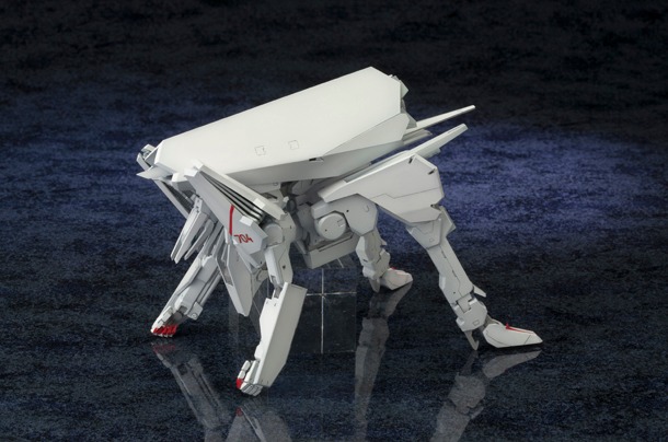 プラモデル「一七式衛人 白月改 継衛」(C)弐瓶勉／講談社