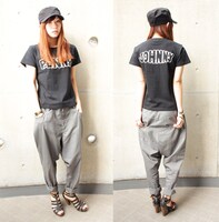 「ペニージョニー」のブラック。