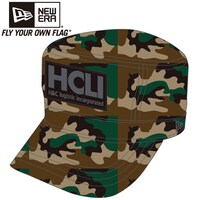 迷彩柄の「NEW ERAコラボワークキャップ」。 (C)2012 高橋慶太郎・小学館／ヨルムンガンド製作委員会