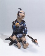 余暇に制作した陶人形「柿武士」（1986年）(C)長谷川町子美術館