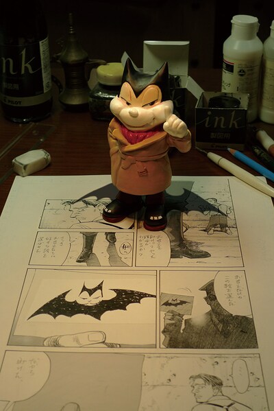 「ビリーバット」フィギュアの見本。