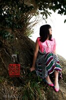 蛭子能収バレエシューズ「私はバカになりたい Je veux devenir un idiot」 （モデル：Kotao、写真：水谷伸之、衣装協力：Hypnotique）