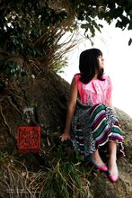 蛭子能収バレエシューズ「私はバカになりたい Je veux devenir un idiot」 （モデル：Kotao、写真：水谷伸之、衣装協力：Hypnotique）