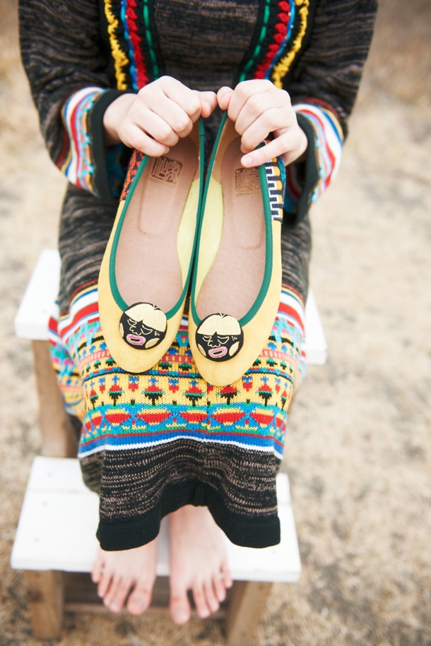 根本敬バレエシューズ「タケオ Takeo」 （モデル：Kotao、写真：水谷伸之、衣装協力：Hypnotique）