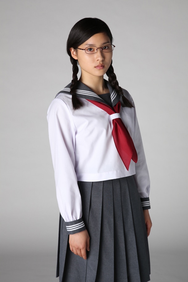 土屋太鳳演じる神矢知恵子。水希のクラスメイト。冷静沈着な性格で、クラスのどのグループにも所属しない一匹狼的な存在。自然や救助に関する知識が豊富だが、時に冷徹に見える一面も (C)すえのぶけいこ／講談社「別冊フレンド」 (C)「リミット」製作委員会