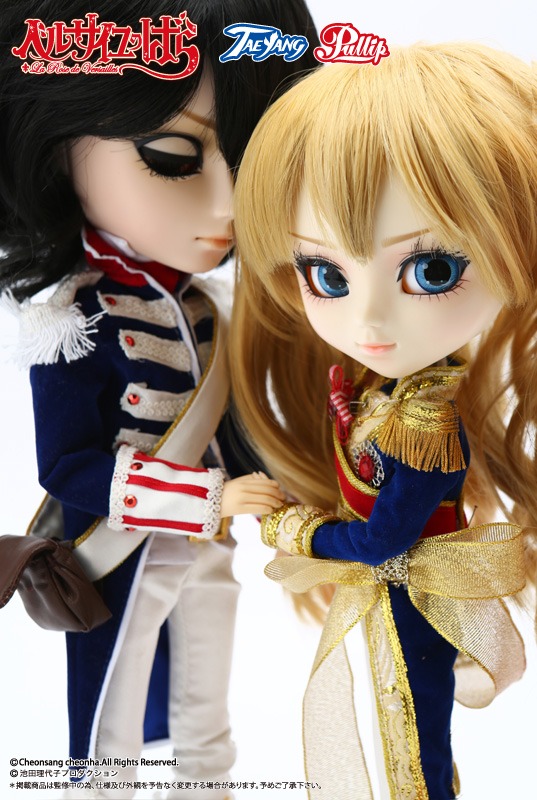 オスカルとアンドレのドール。(C)Cheonsang cheonha.All Rights Reserved. (C)池田理代子プロダクション