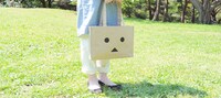 「ダンボーのトートバッグ」の使用例。(C)KIYOHIKO AZUMA / YOTUBA SUTAZIO