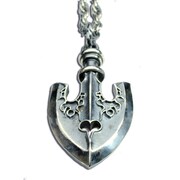 「鏃大ネックレス」(c)LUCKY LAND COMMUNICATIONS / SHUEISHA