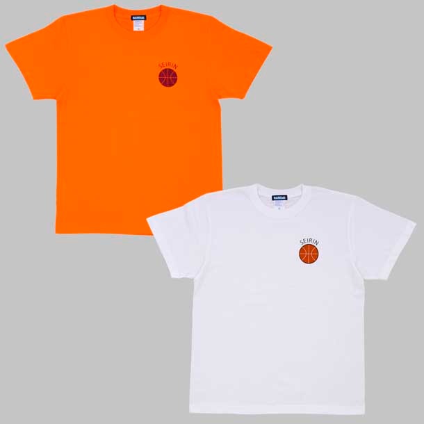 「黒子のバスケ Tシャツ 練習着 誠凛高校」。カラーはオレンジとホワイトの2種類が用意されている。 (c)藤巻忠俊／集英社・黒子のバスケ製作委員会