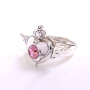 「美少女戦士セーラームーンSuperS ブローチデザインリング silver925」シルバー。(C)Naoko Takeuchi (C)武内直子・PNP・東映アニメーション